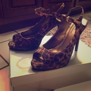 Worthington cheetah Bentley heels
